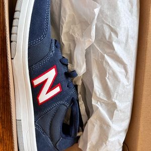 New Balance shoes. 6.5